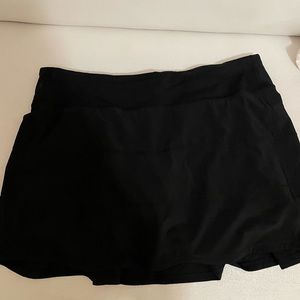 Lululemon pace up rival skirt in black - new condition
